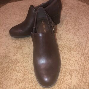 Kim Rogers brown boots nwot